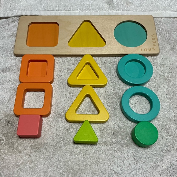 Lovevery The Realist Play Kit - 19-21 months - Picture 10 of 14